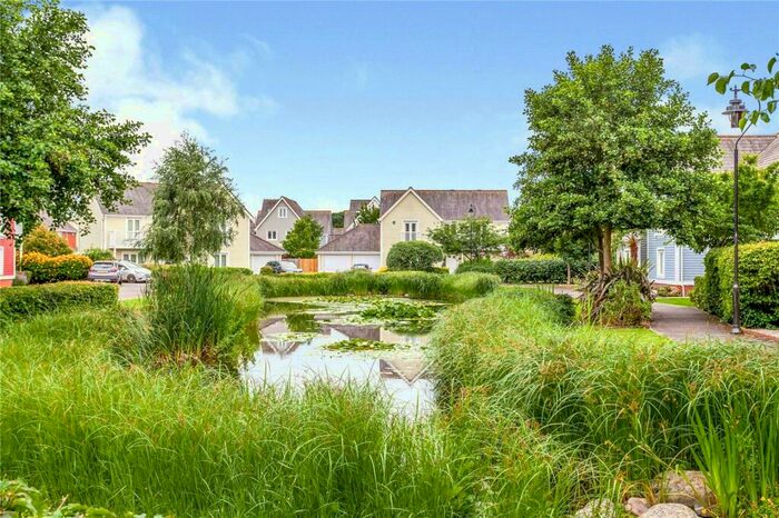 2 Bedroom Flat To Rent In The Lakes, Larkfield, Aylesford, Kent, ME20