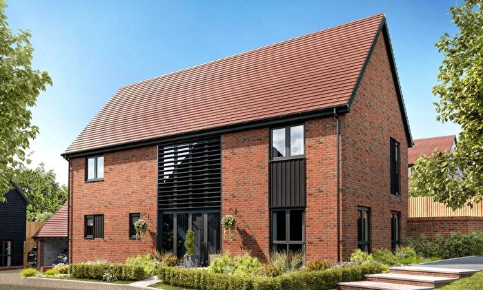 4 Bedroom Semi Detached House For Sale In Highgate Hill, Hawkhurst, Kent, TN18