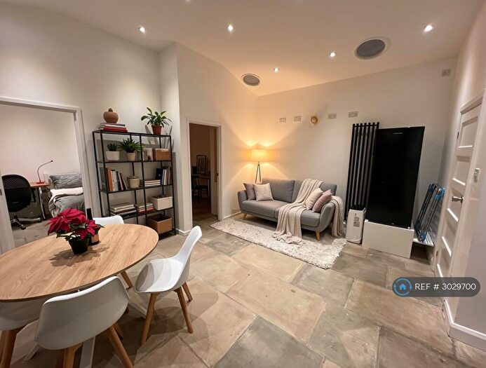 2 Bedroom Flat To Rent In Cranfield, Bedford, MK43