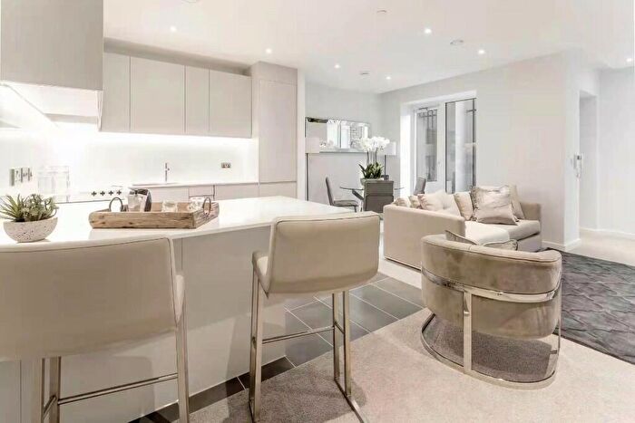 3 Bedroom Town House For Sale In Blackfriars, Garden Lane, Manchester, Greater Manchester, M3
