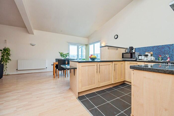 2 Bedroom Apartment For Sale In Grosvenor Street West, Birmingham, B16