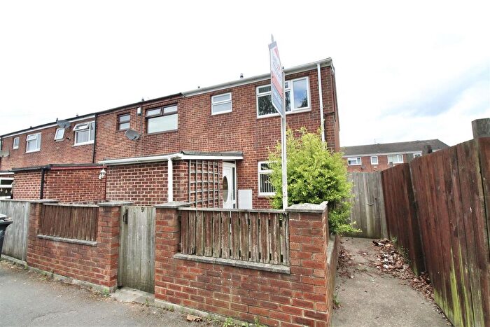 3 Bedroom End Of Terrace House To Rent In Victor Street, Hull, HU9