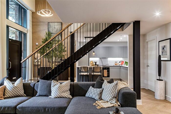 2 Bedroom Flat For Sale In Tenby Street, Birmingham, B1