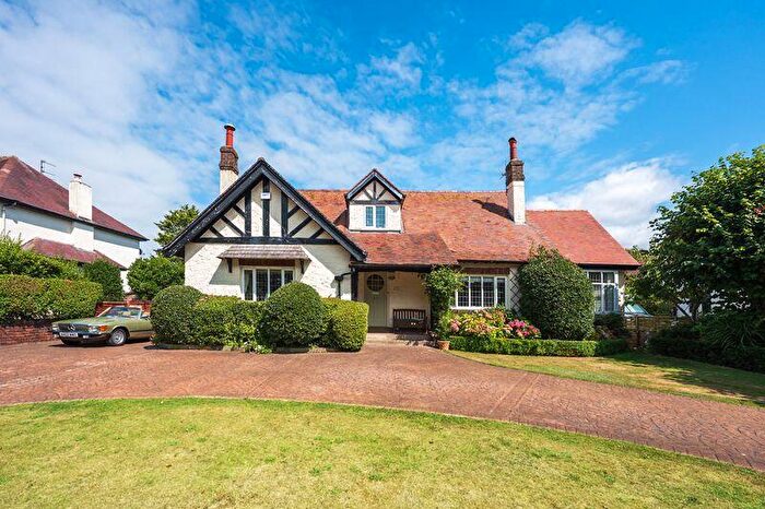 4 Bedroom Detached House To Rent In Golf Open - Waterloo Road, Hillside - Sleeps, PR8