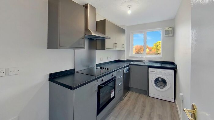 2 Bedroom Flat To Rent In The Carousels, Burton-On-Trent, Staffordshire, DE14