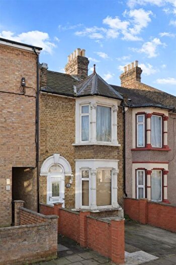 4 Bedroom Terraced House To Rent In Nags Head Road, Enfield, EN3