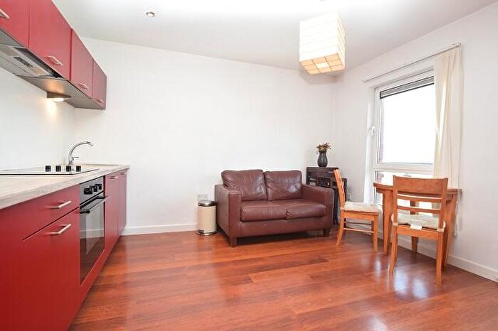 1 Bedroom Apartment To Rent In , Upper Allen Street, S3
