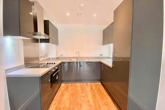 1 Bedroom Flat To Rent In Lilium House, Alameda Place, E3