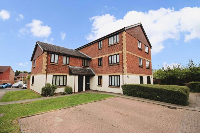 2 Bedroom Apartment To Rent In Pyegrove Chase, Bracknell, RG12