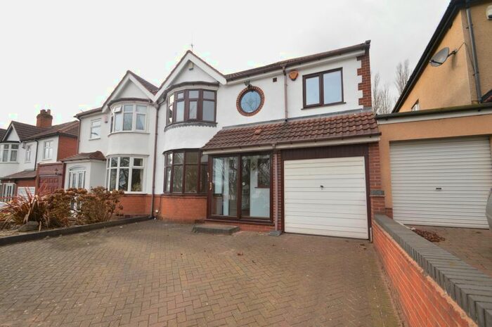 4 Bedroom Property To Rent In Wolverhampton Road South, Quinton, Birmingham, B32