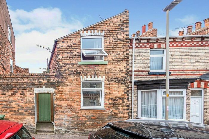 1 Bedroom Terraced House To Rent In Park Road, Scarborough, North Yorkshire, YO12