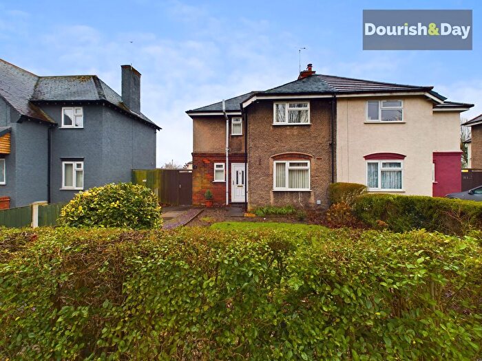 3 Bedroom Semi-Detached House For Sale In Westhead Avenue, Stafford, ST16