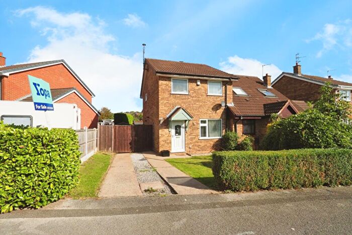 3 Bedroom Semi-Detached House For Sale In Bolingey Way, Nottingham, NG15