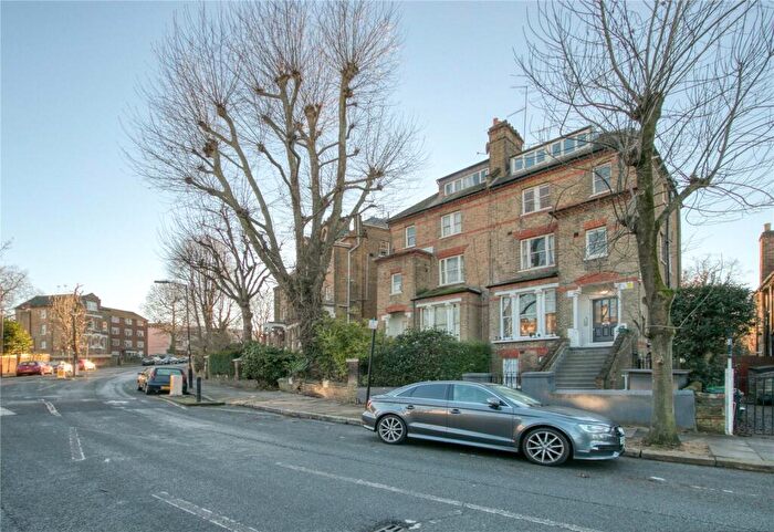 2 Bedroom Apartment To Rent In Carleton Road, N7