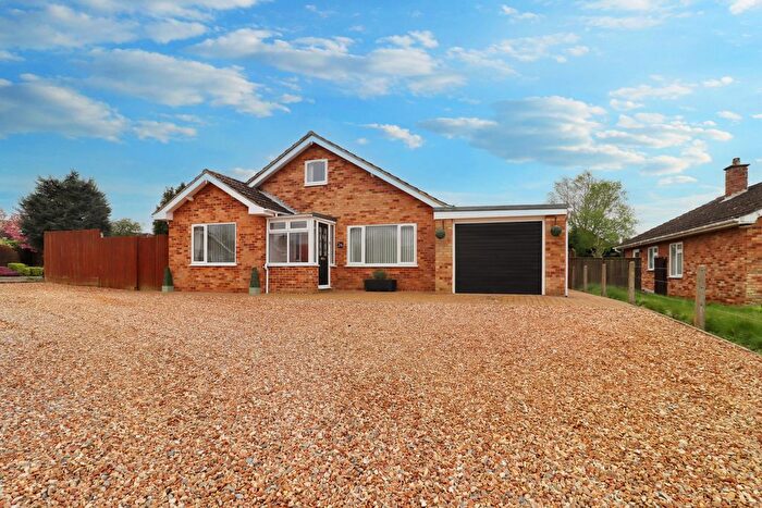 5 Bedroom Detached Bungalow For Sale In Ennerdale Drive, South Wootton, King's Lynn, PE30