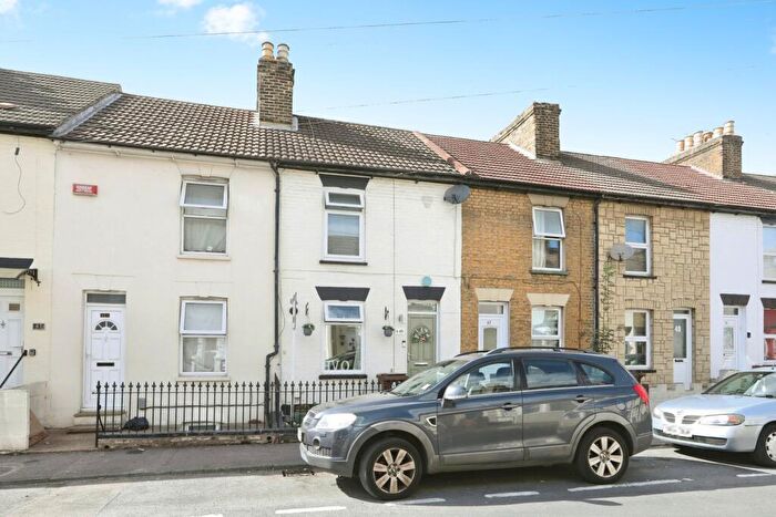 2 Bedroom Terraced House For Sale In Victoria Street, Gillingham, Kent, ME7