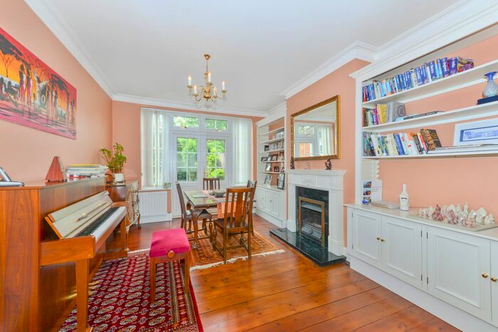 4 Bedroom Semi-Detached House To Rent In Gunnersbury Crescent, London, W3