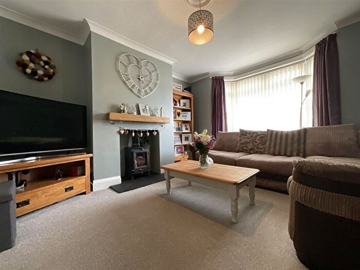 3 Bedroom Property For Sale In Scalby Road, Scarborough, YO12