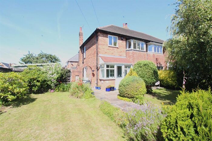 3 Bedroom Semi-Detached House For Sale In Fylde Road, Lytham St. Annes, FY8