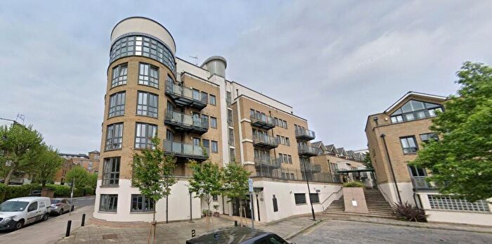 1 Bedroom Apartment To Rent In Kings House, London, E14