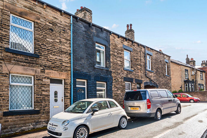 2 Bedroom Terraced House For Sale In Warncliffe Street, Barnsley, S70