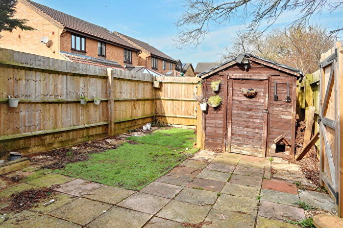 2 Bedroom End Of Terrace House For Sale In Delapre Drive, Banbury, OX16