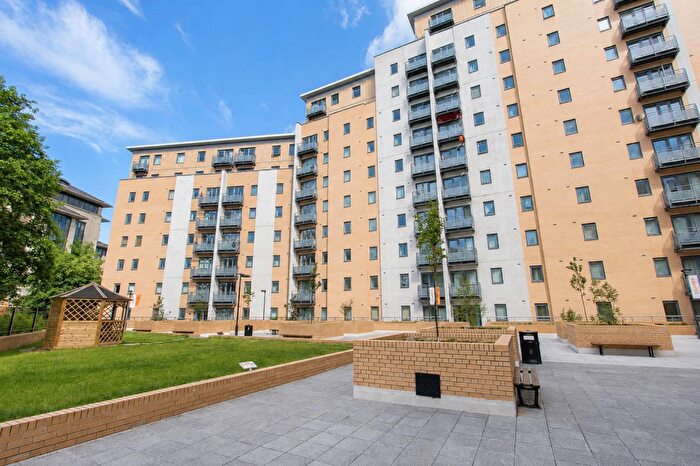 2 Bedroom Flat To Rent In Aspect, Elmwood Lane, LS2