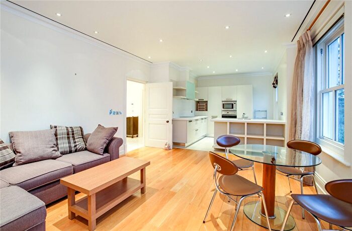 1 Bedroom Flat To Rent In Wycombe Square, Kensington, London, W8