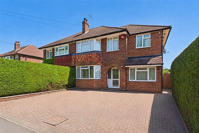 5 Bedroom Semi Detached House For Sale In Fowlers Mead, Chobham, Woking, Surrey, GU24