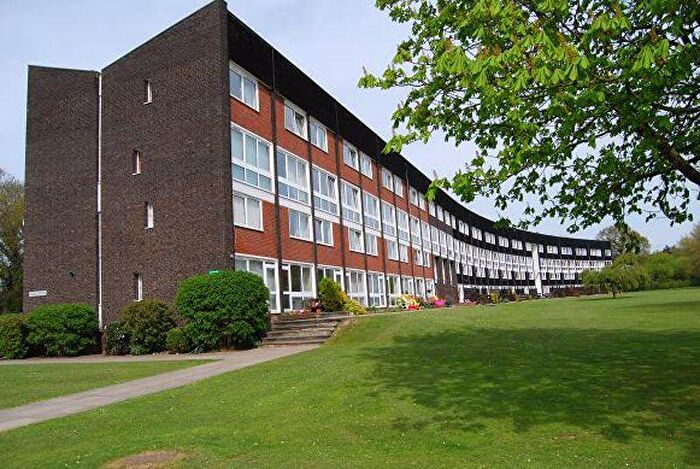 2 Bedroom Maisonette For Sale In Hailey Place, Cranleigh, GU6
