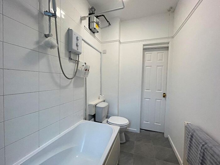 1 Bedroom Flat To Rent In Roslea Drive, Glasgow, G31