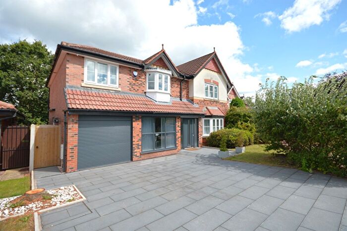 4 Bedroom Detached House To Rent In Glenville Close, Cheadle Hulme, Cheadle, SK8