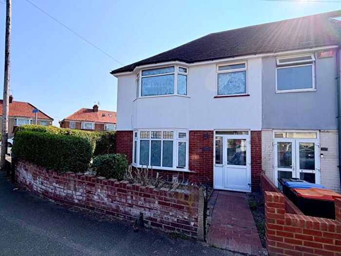 3 Bedroom End Of Terrace House For Sale In Hastings Avenue, Margate, CT9