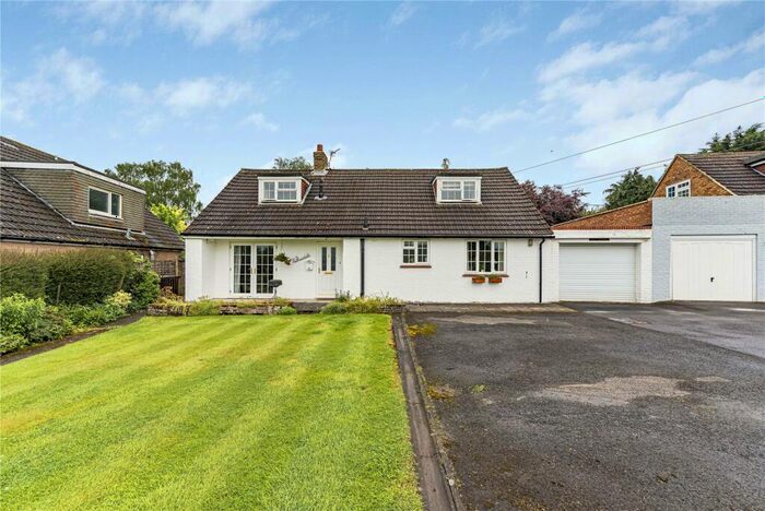 3 Bedroom Bungalow For Sale In Ford Lane, Trottiscliffe, West Malling, Kent, ME19