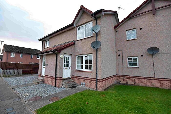 2 Bedroom Flat To Rent In Castle Heather Drive, Inverness, IV2