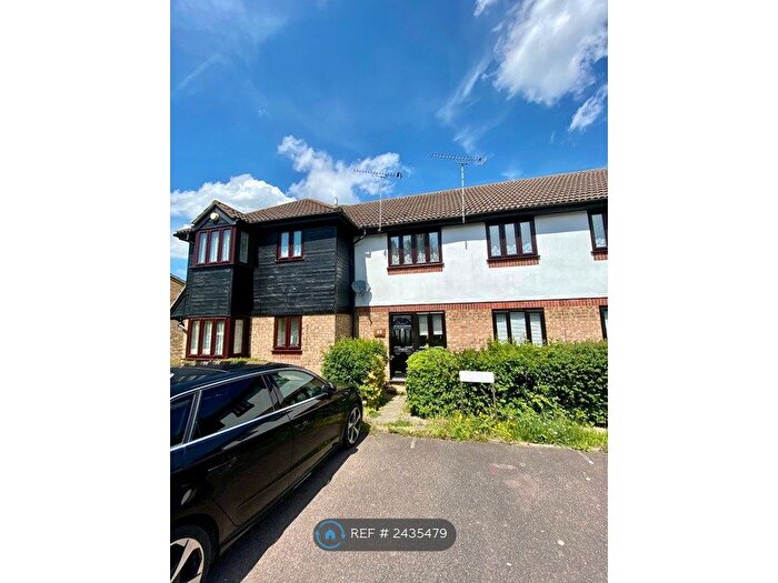 2 Bedroom Terraced House To Rent In Copperfields, Basildon, SS15