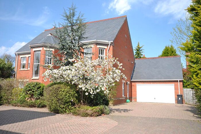 5 Bedroom Detached House For Sale In St Anns Park, Virginia Water, GU25