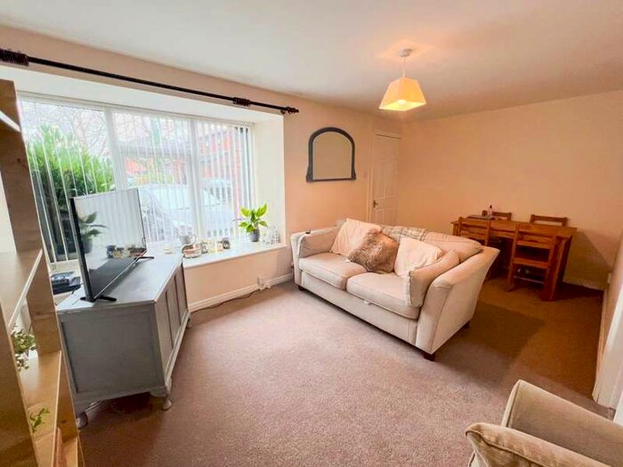 2 Bedroom Mews House To Rent In Foxwist Close, Chester, CH2