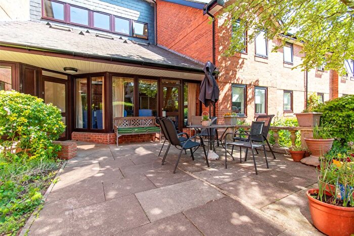 2 Bedroom Flat For Sale In Cotsmoor, Granville Road, St. Albans, Hertfordshire, AL1