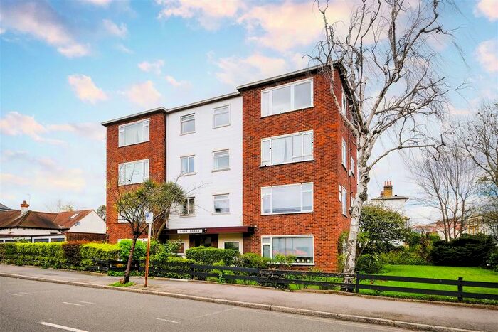 2 Bedroom Flat To Rent In Hope Lodge, High Road, South Woodford, E18