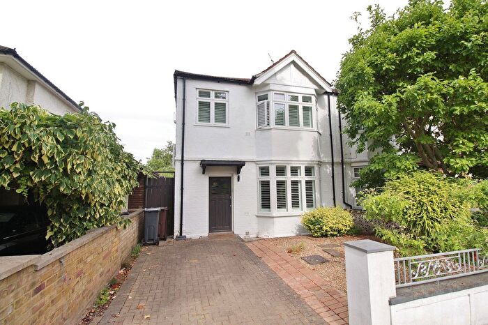 4 Bedroom Semi-Detached House To Rent In College Road, Isleworth, TW7