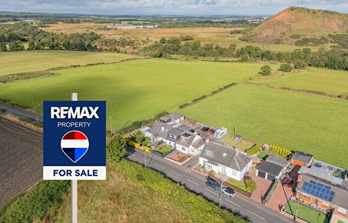 3 Bedroom Cottage For Sale In Tenants March, West Calder, EH55