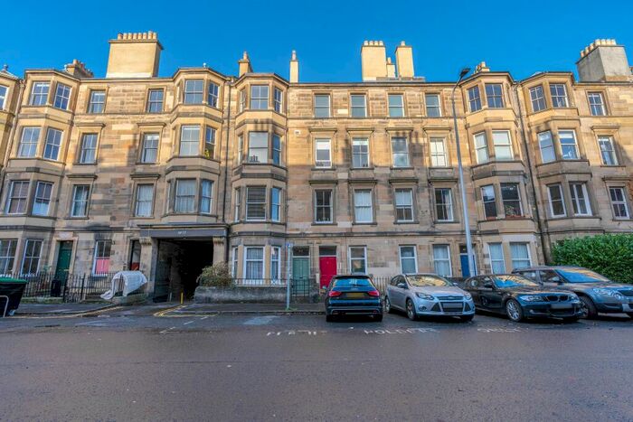 2 Bedroom Flat To Rent In Montgomery Street, Edinburgh, EH7