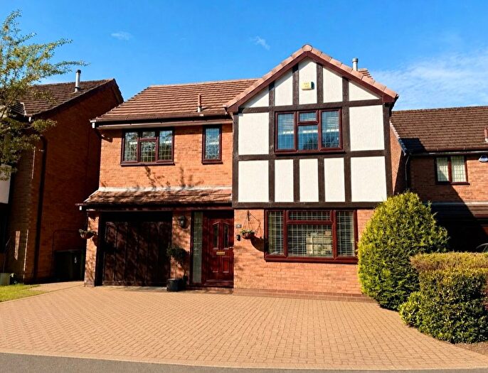 4 Bedroom Detached House For Sale In Newbridge Close, Warrington, WA5