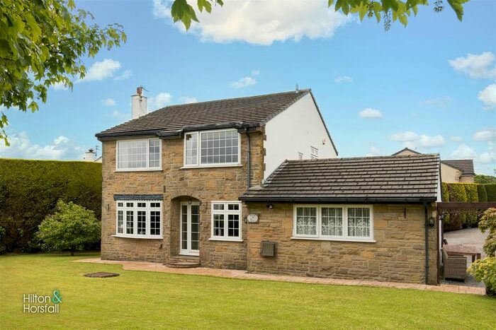 4 Bedroom Detached House For Sale In Pendle Fields, Fence, Burnley, BB12