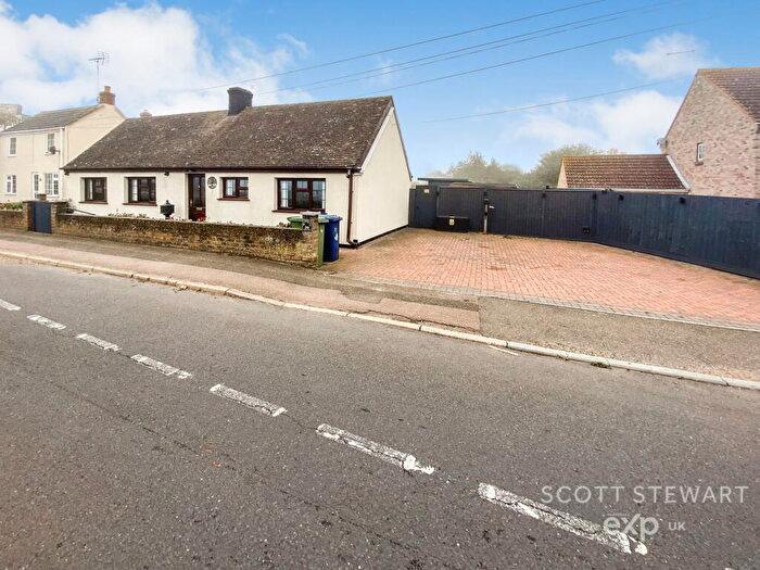 2 Bedroom Detached Bungalow For Sale In Ramsey Road, Ramsey, Huntingdon, PE26