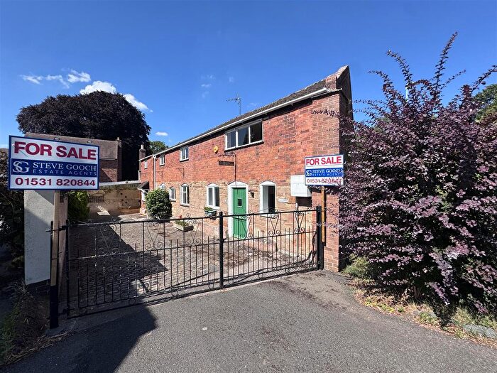 4 Bedroom Cottage For Sale In Church Street, Newent, GL18