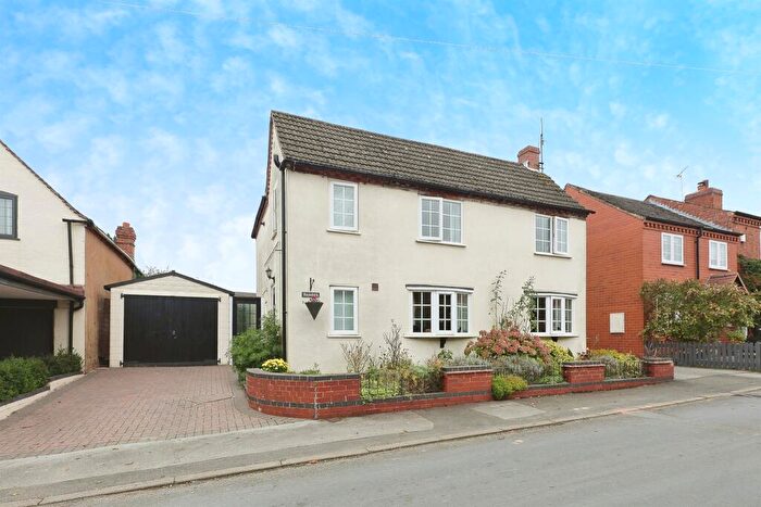 4 Bedroom Detached House For Sale In Windmill Lane, Balsall Common, Coventry, CV7