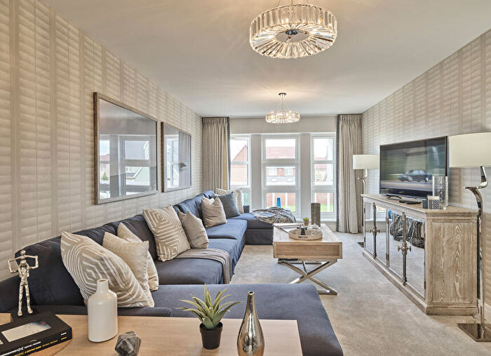 4 Bedroom Semi Detached House For Sale In Mayflower Street, Heybridge, Maldon, CM9