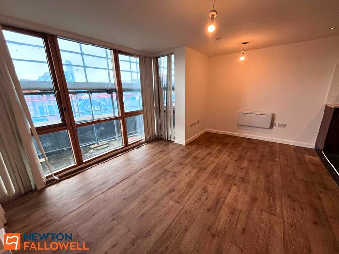 2 Bedroom Flat To Rent In Stockwell Gate, Mansfield, NG18